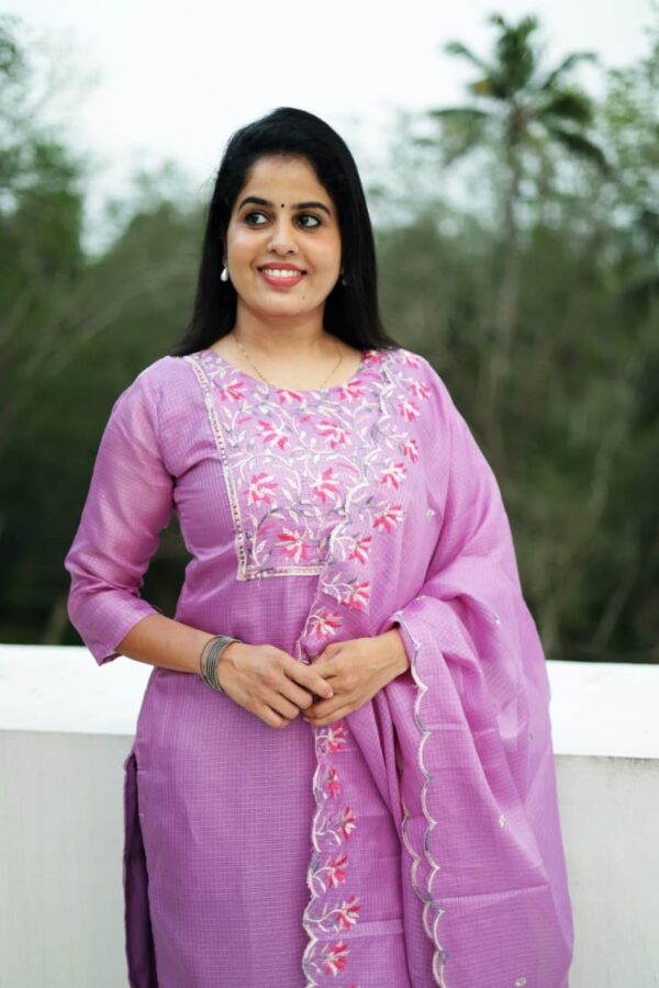 Elegant Lavender Kota Embroidered Two-Piece Set – Top & Dupatta
