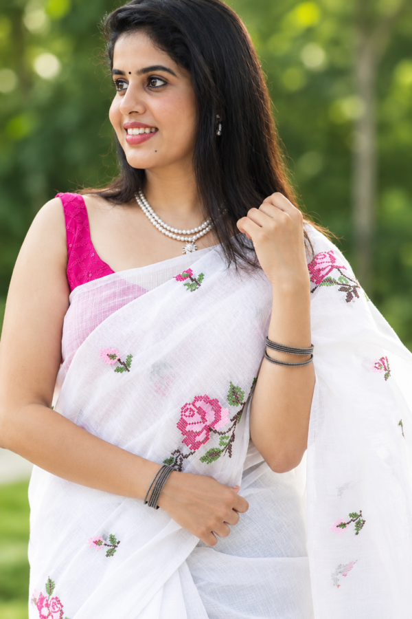 2026/09/1001660250.png thripa- kota doria saree with Cross stitch