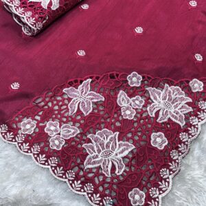 Queen 004 - Blended tussar with corner cutwork and embroidery