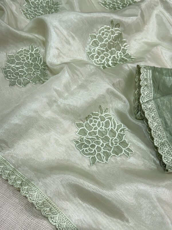 2026/10/1001847728-scaled.jpg Flora 003- Applique floral rangoli silk saree